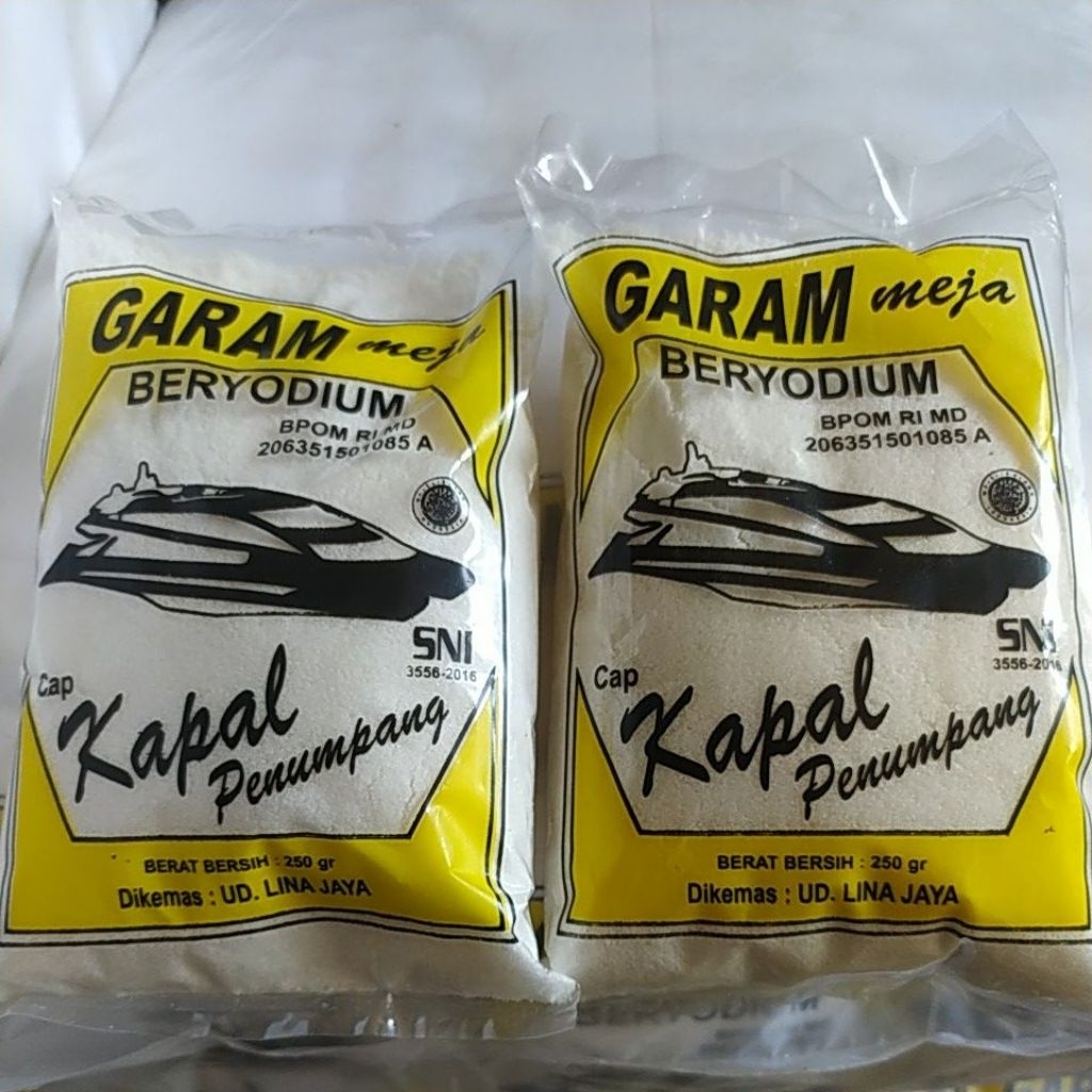 Garam Meja Beryodium 1 Ball ( isi 40) Cap Kapal Penumpang