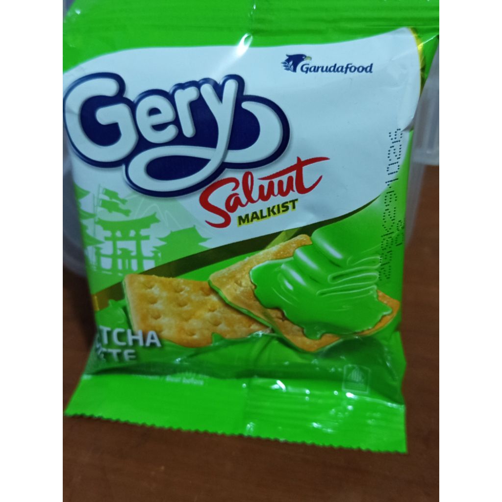 gery salut matcha kecil