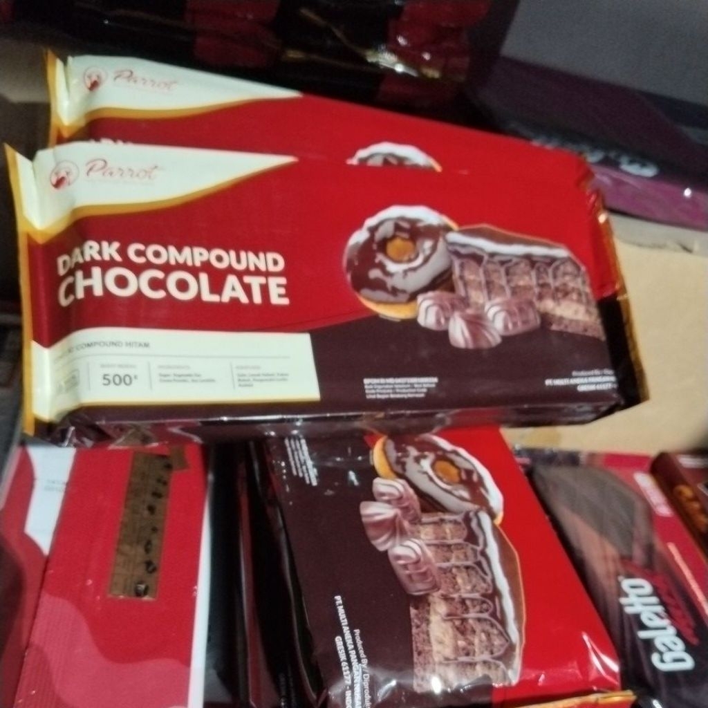 parrot dark compound chocolate 500 gr