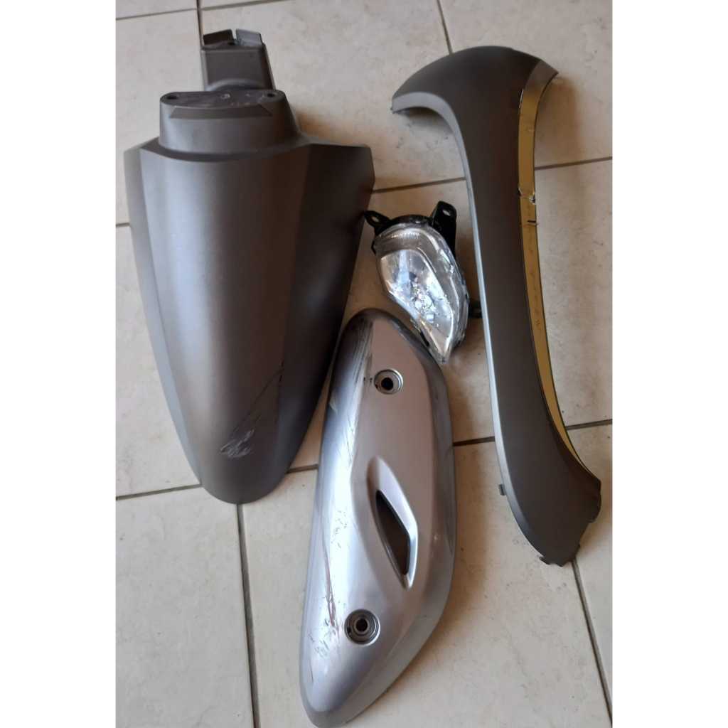 Cover Left Front Scoopy 2021 64202K2FN00ZK