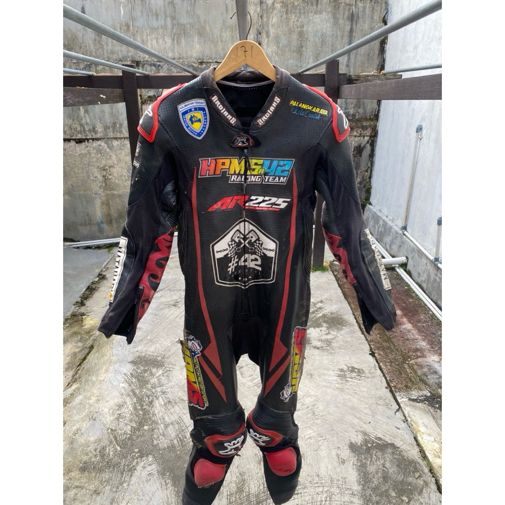 wearpack ardians racing suit