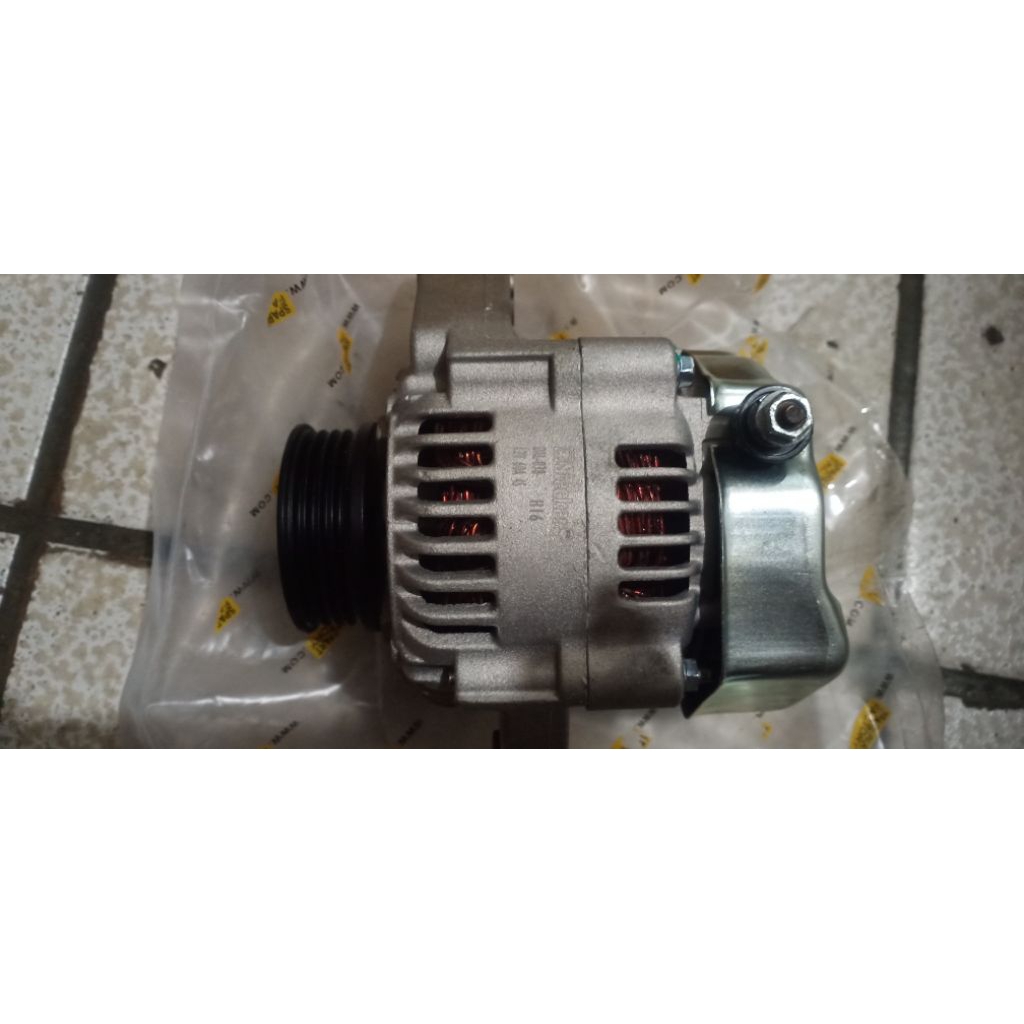 Dinamo Amper / Dinamo Altenator Xenia 1.0 VVTI / Sirion (Stecker)