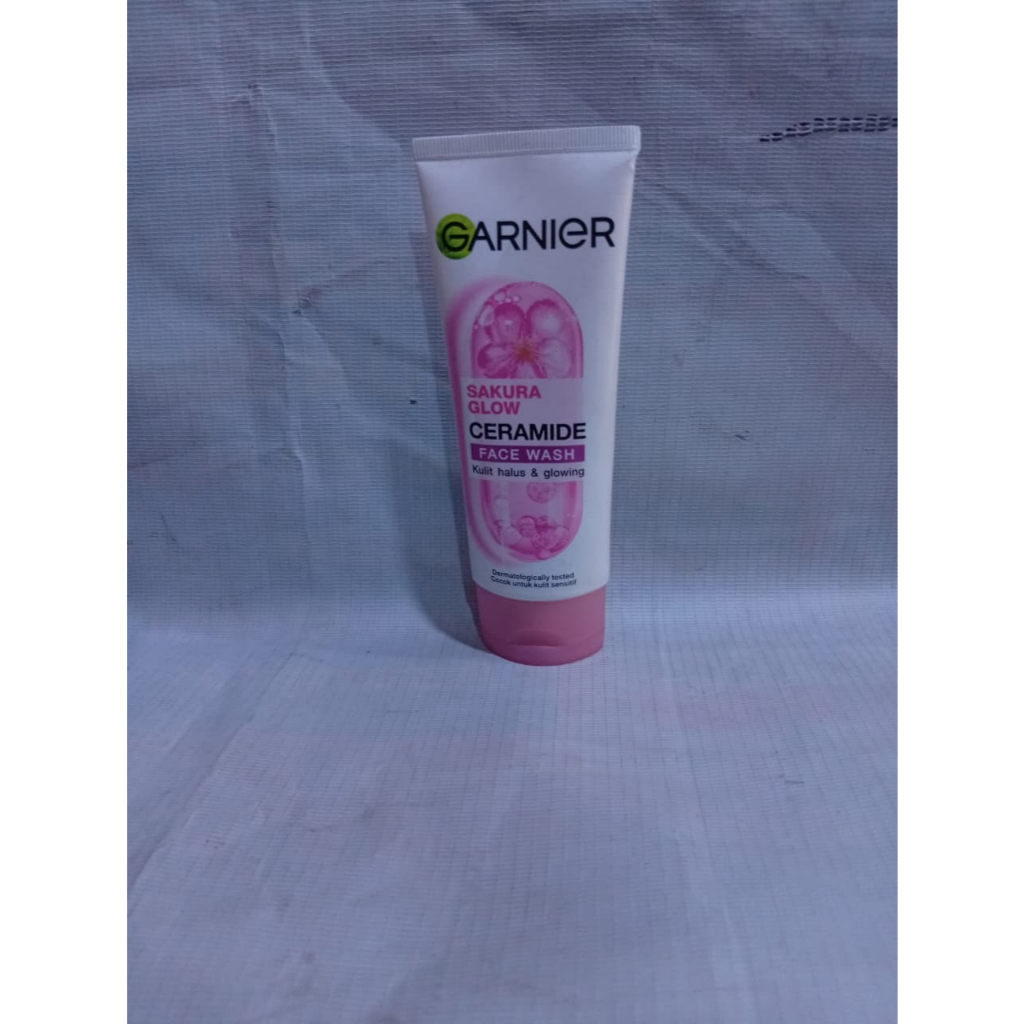 Garnier Sakura Glow Facial Foam | Garnier Sakura Glow Hyaluron Face Wash