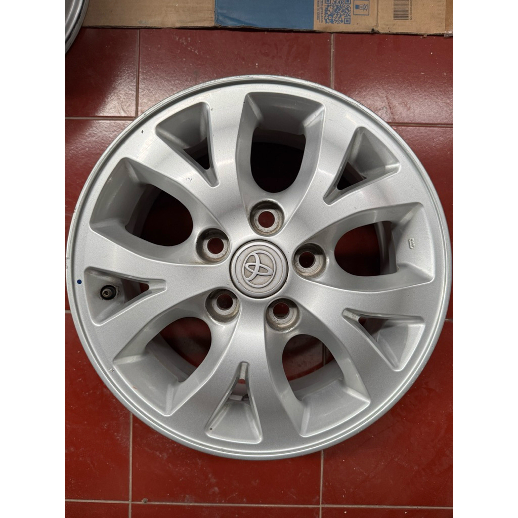 Velg Original 15" Kijang Innova 2010