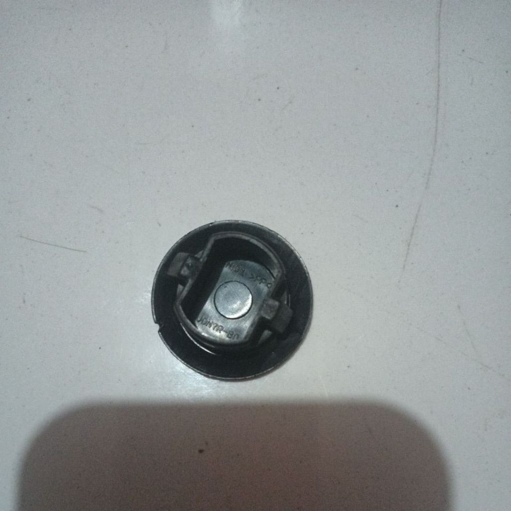 Klip kancing side skirt toyota