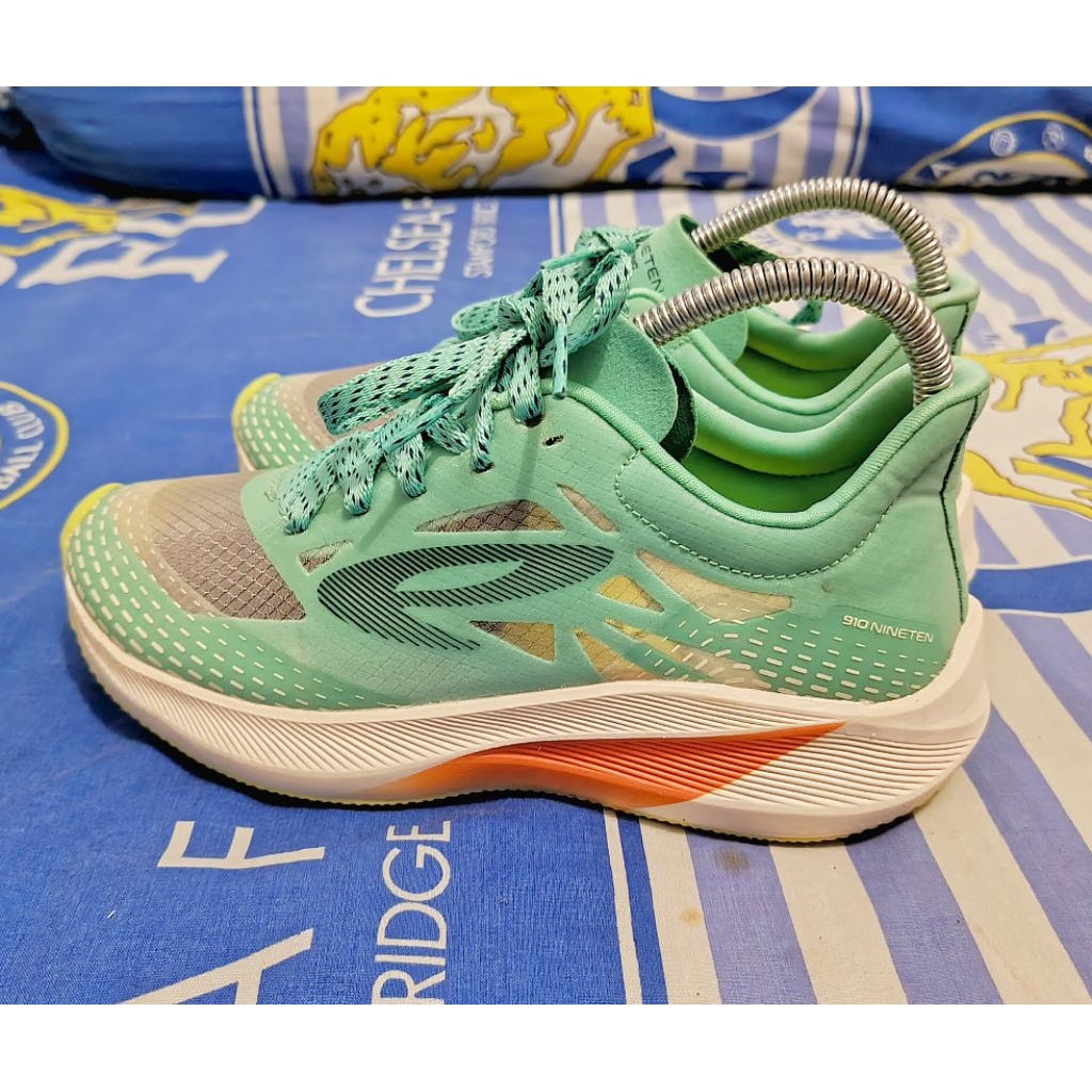 Sepatu Running 910 Nineten Haze Vision 1.5 SE Hijau Putih Second/Bekas/Pre Loved