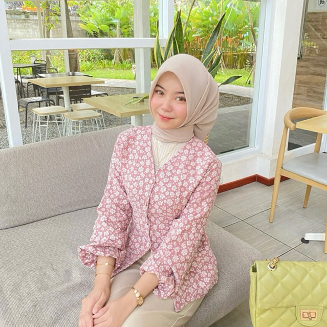 Delova Wardrobe - DELISA BLOUSE Jaguard Embos Kancing Atasan Premium Baju Wisuda Lamaran Kebaya Janggan ootd Blouse
