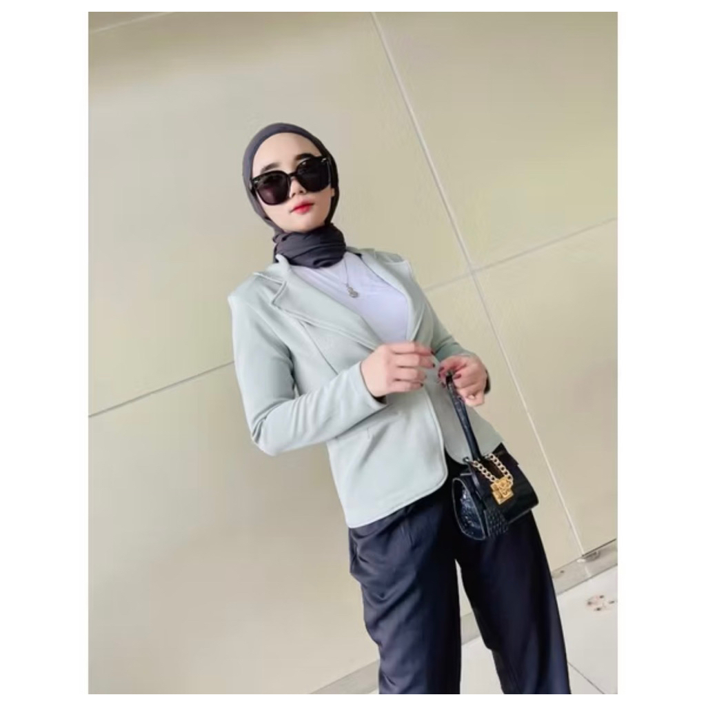 Karolina Blazer Hijau Sage||Blazer kantor||Blazer casual(PRELOVED)