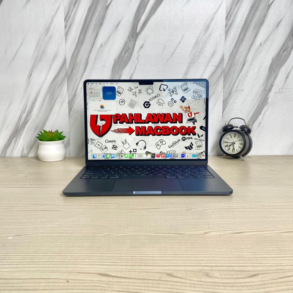 MacBook Air 13" 2022 Apple M2/8/256 Midnight