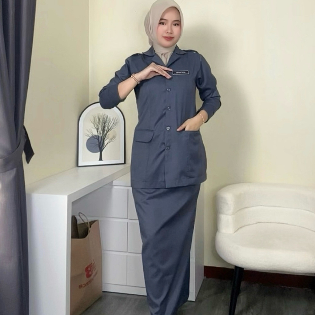 SeragamKerjaWanitaTerbaruAbuTuaGuruTerbaru