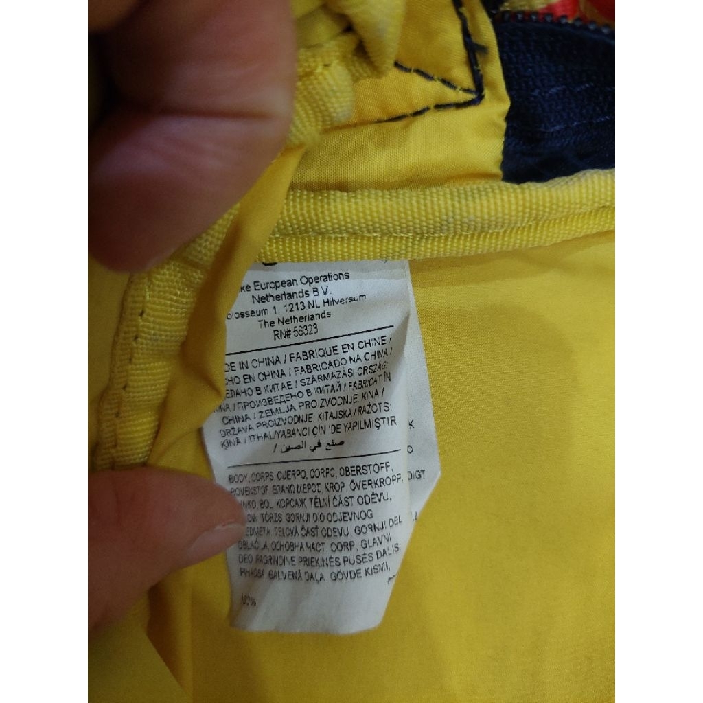 sling bag pria parasut preloved