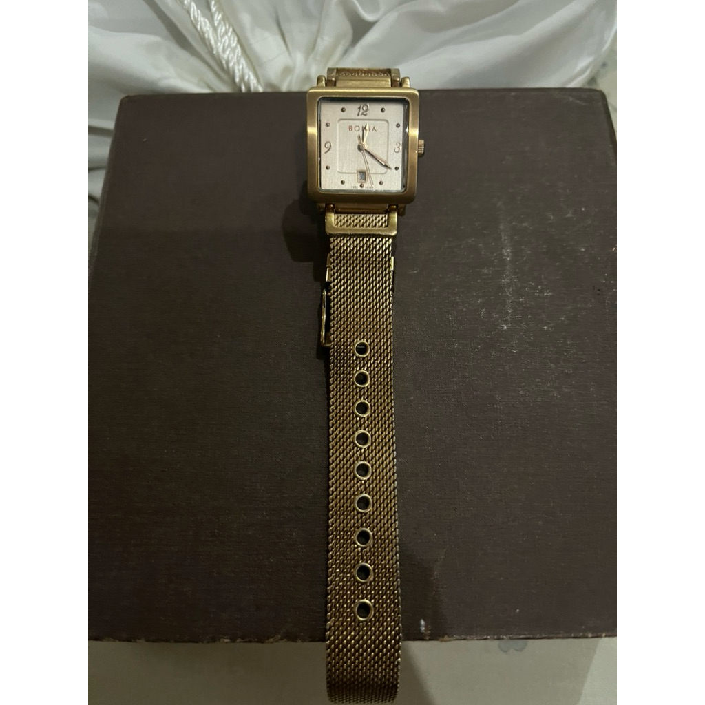 preloved jam Bonia wanita