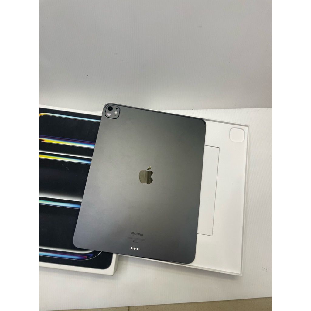 IPAD PRO M4 2024 13-inch 512GB wifi bekas second original