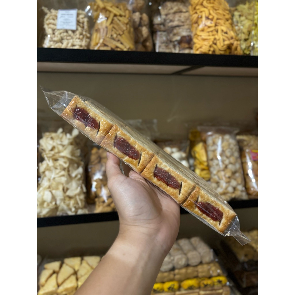 Kue Pastry Genji Strawberry Asli Monde 350grm