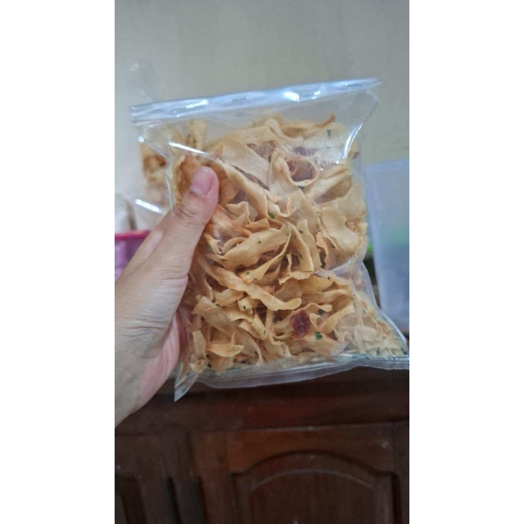 Keripik Brekele Pedas Asin Daun Jeruk