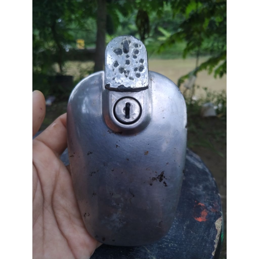 Sparepart Tutup tangki motor bekas