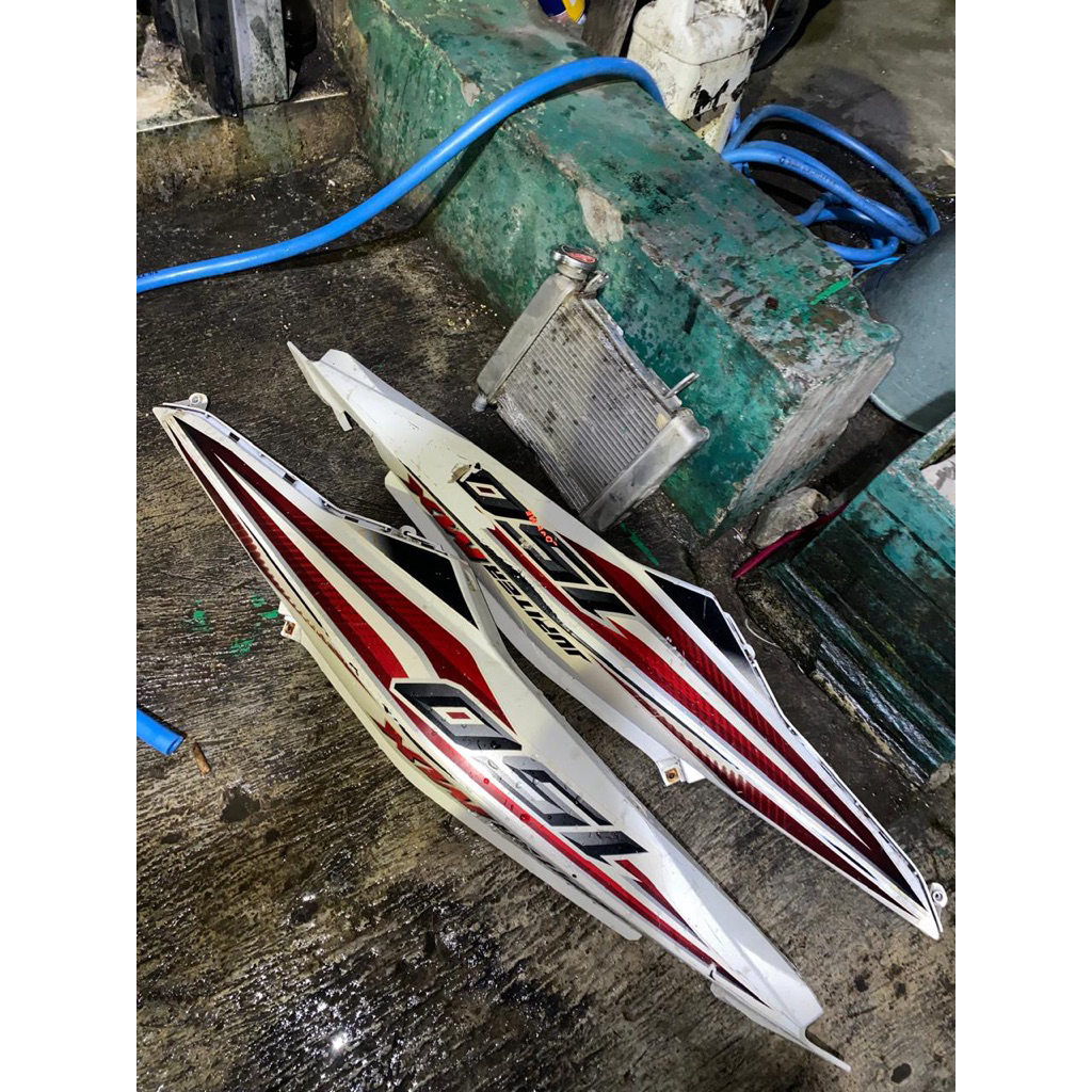 body kanan kiri  mx king bekas layak pakai