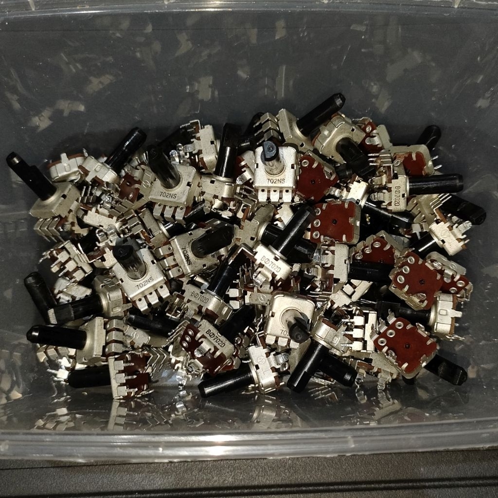 Potensio 702 COPOTAN MIXER PEAVEY UNITY 1002 ORIGINAL USA