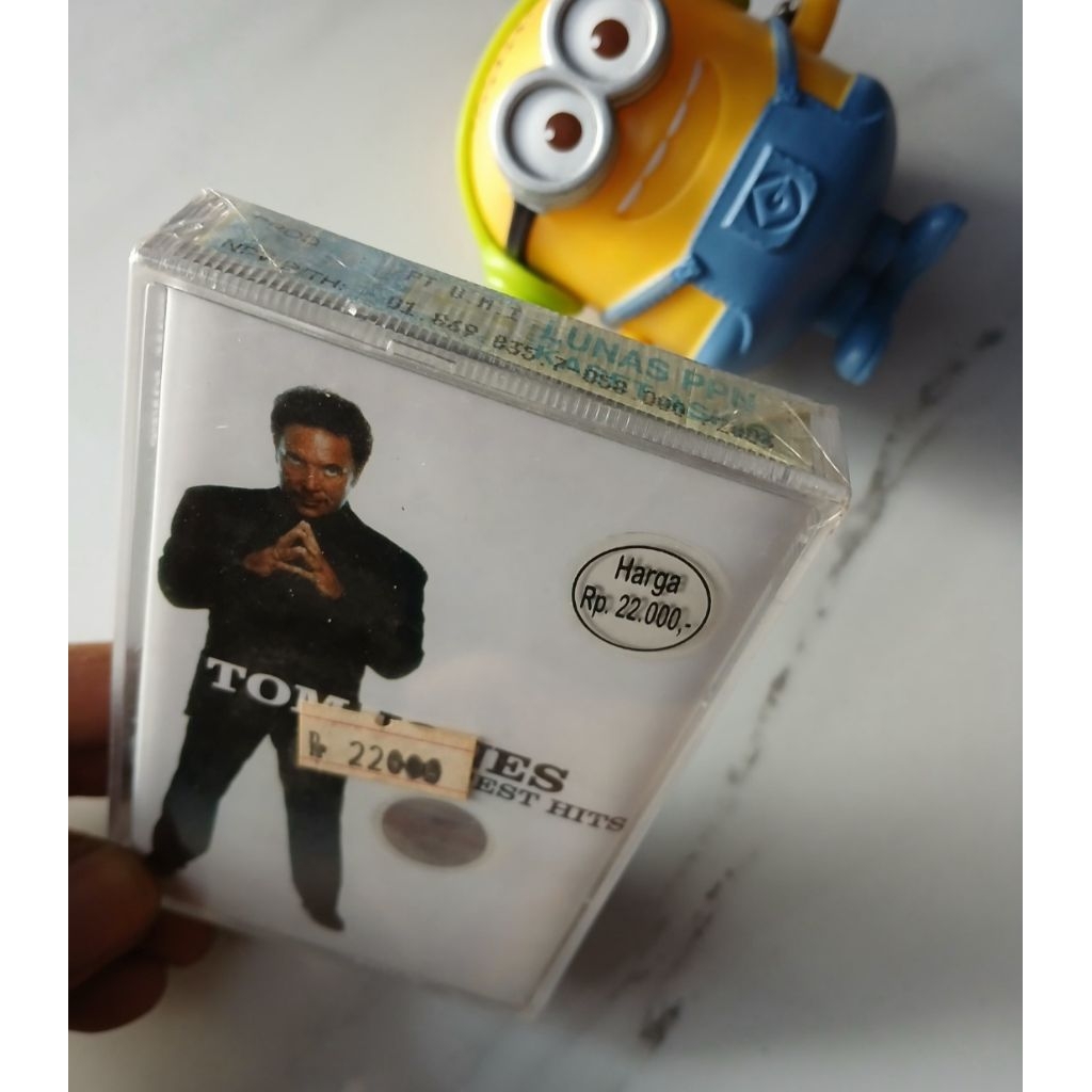 kaset pita tom jones greatest hits segel