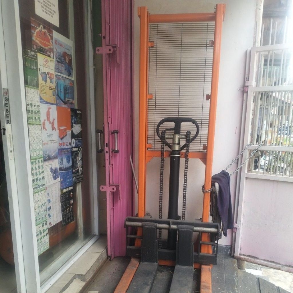 forklift tangan 2TON