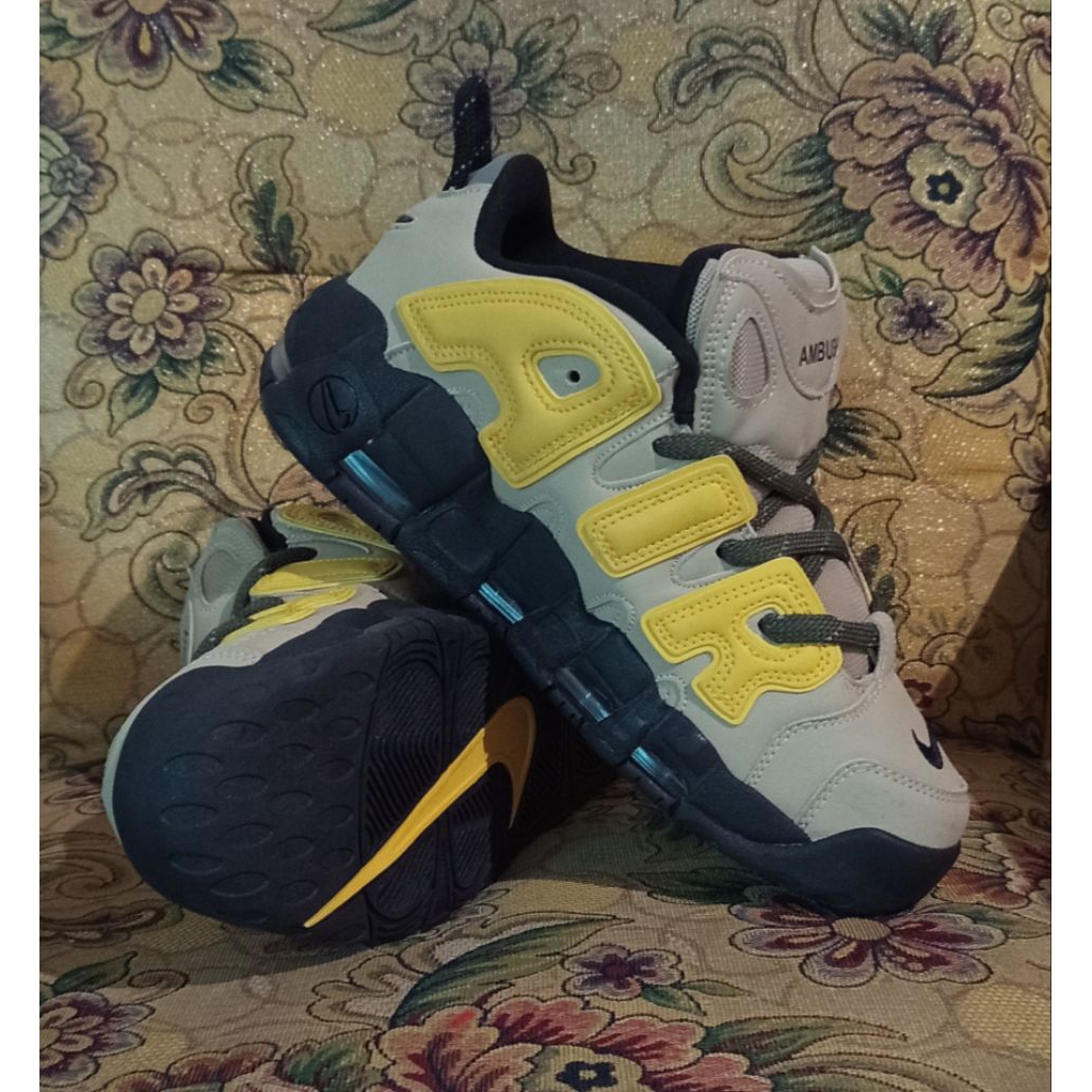 Sepatu Nike Air More Uptempo Low x AMBUSH Limestone/Vivid Size 43, Insole 27.5 (Like New tanpa Box)