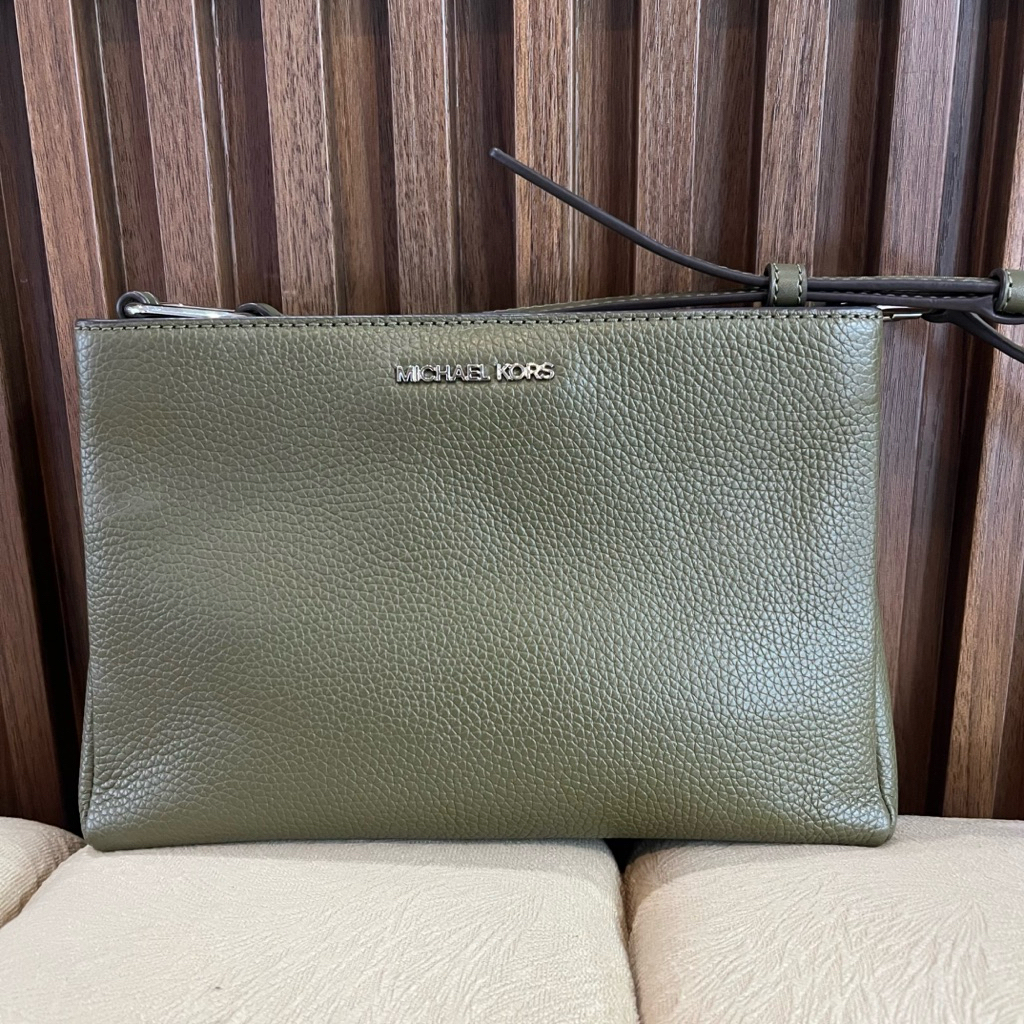 MK trisha crossbody bag no pricetag