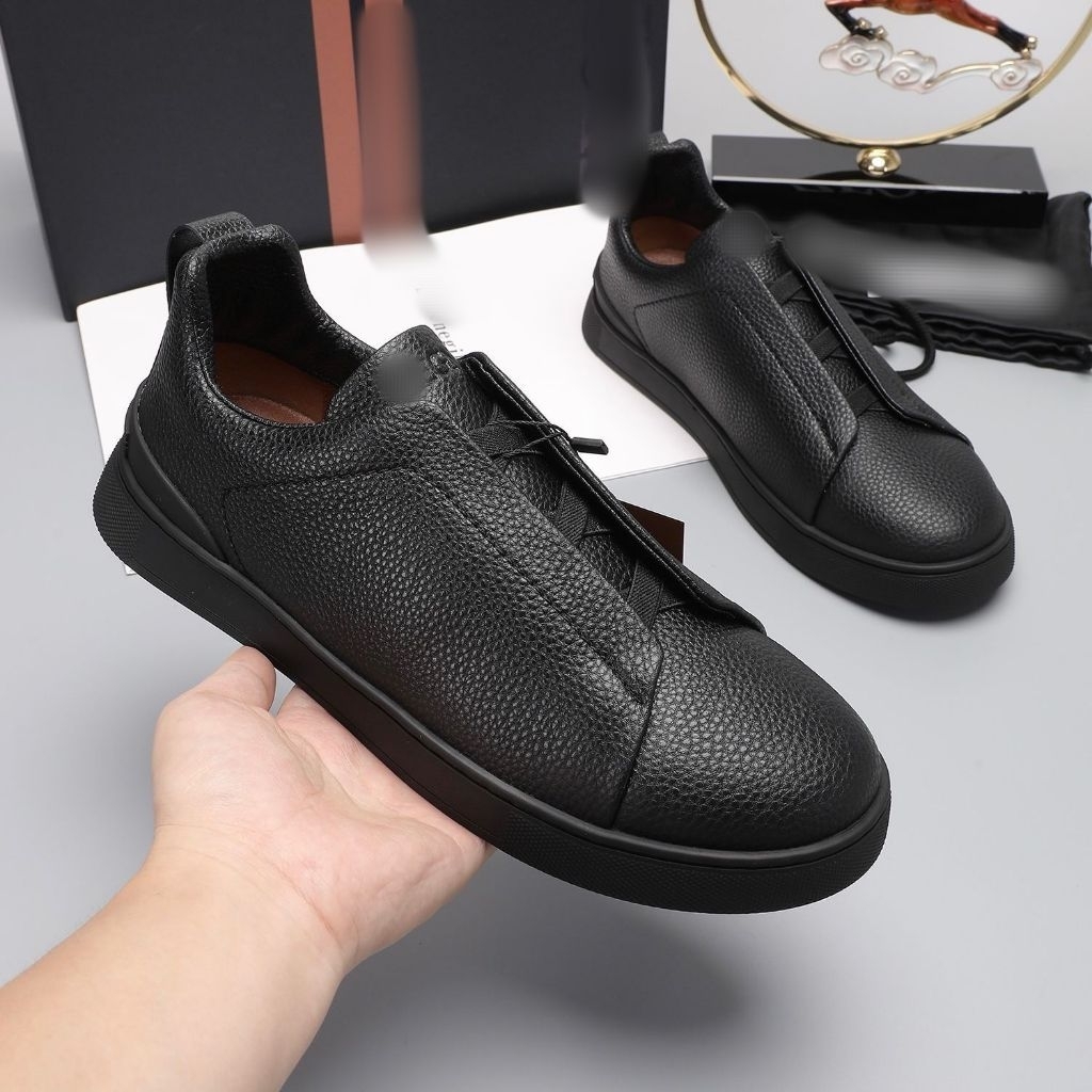 SEPATU SNEAKER SLIP ON PRIA HITAM KULIT JERUK SNEAKER SELOP PRIA MEWAH