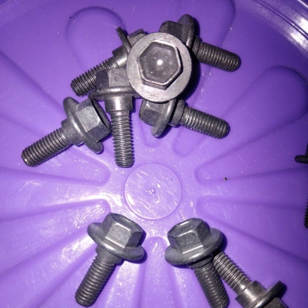 baut m6x20mm konci10