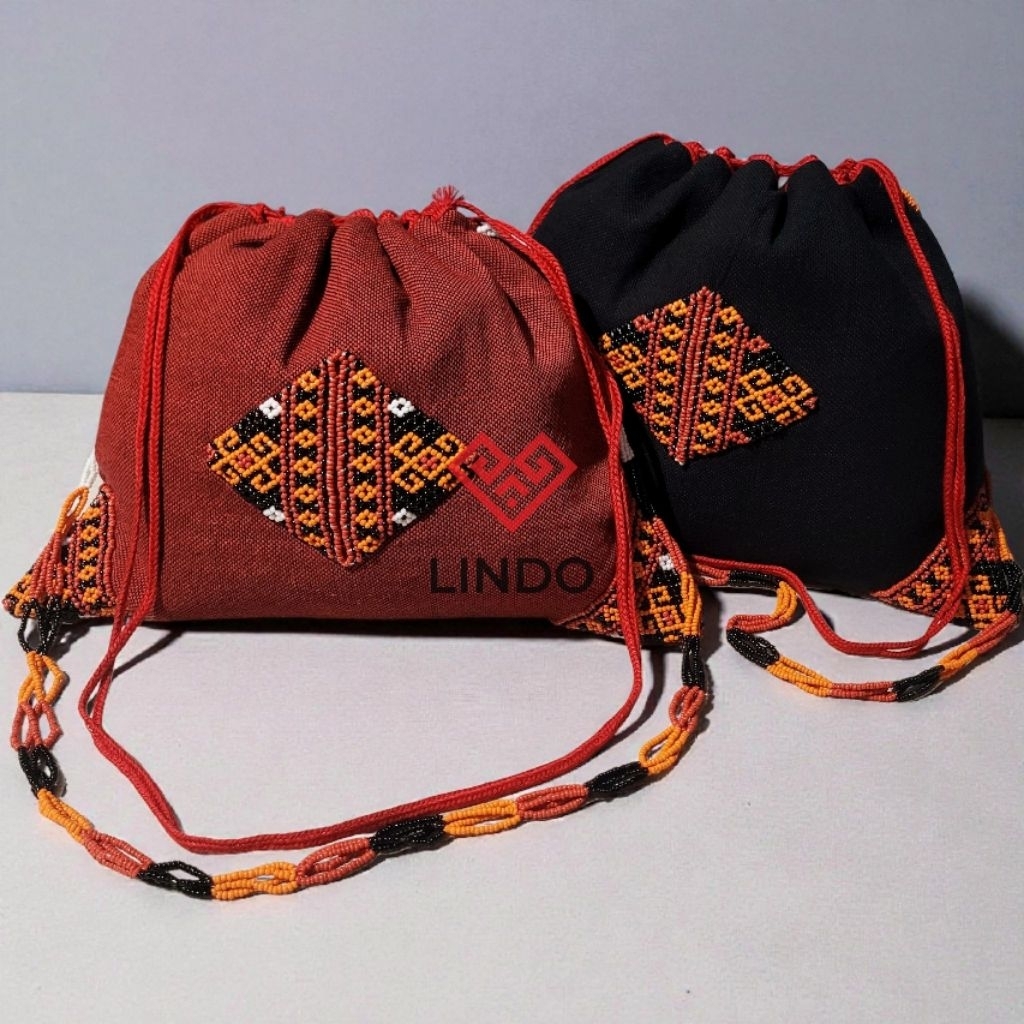 Sepu' Tenun Goni (Pondan) Manik Toraja/Tas Bahu Tenun Goni (Pondan) Manik Toraja (Kode: DB1025810)