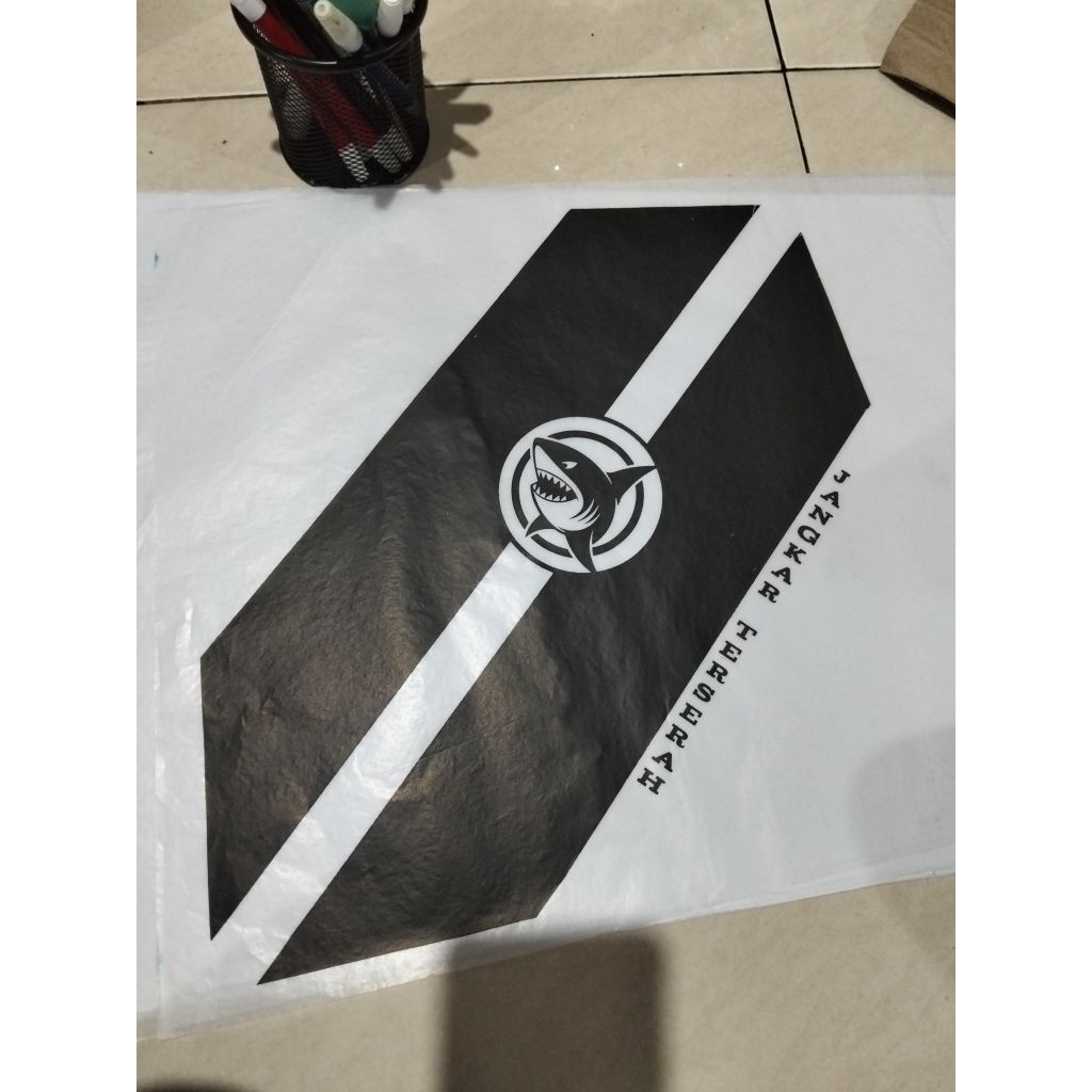 Kertas Layangan Sablon 1Warna Hitam Pekat /50 Lembar