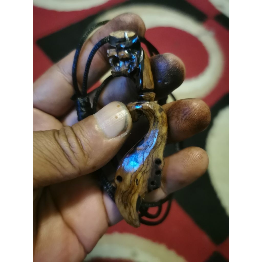 kalung kayu kaboa asli sancang garut motip Kujang