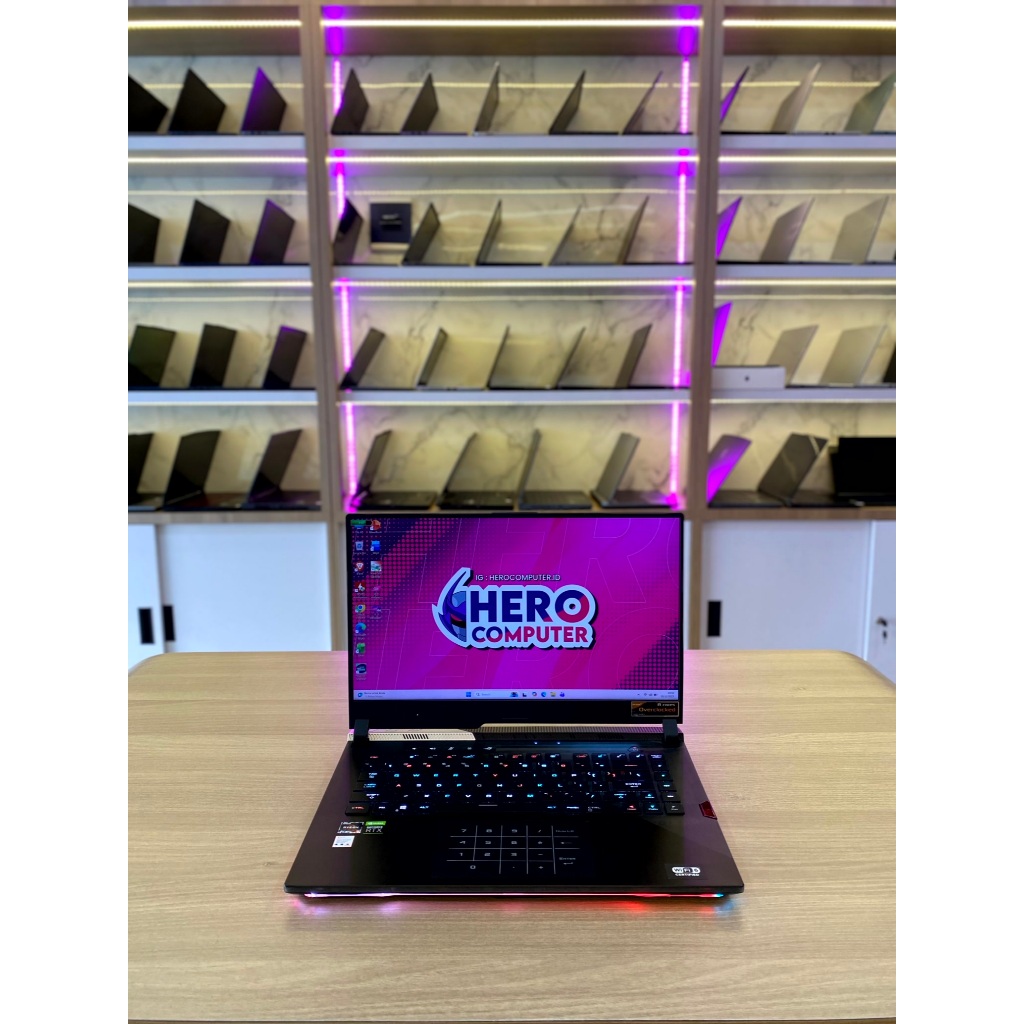 Laptop ROG STRIX SCAR G533QM, Amd ryzen 7 6K, VGA RTX3060