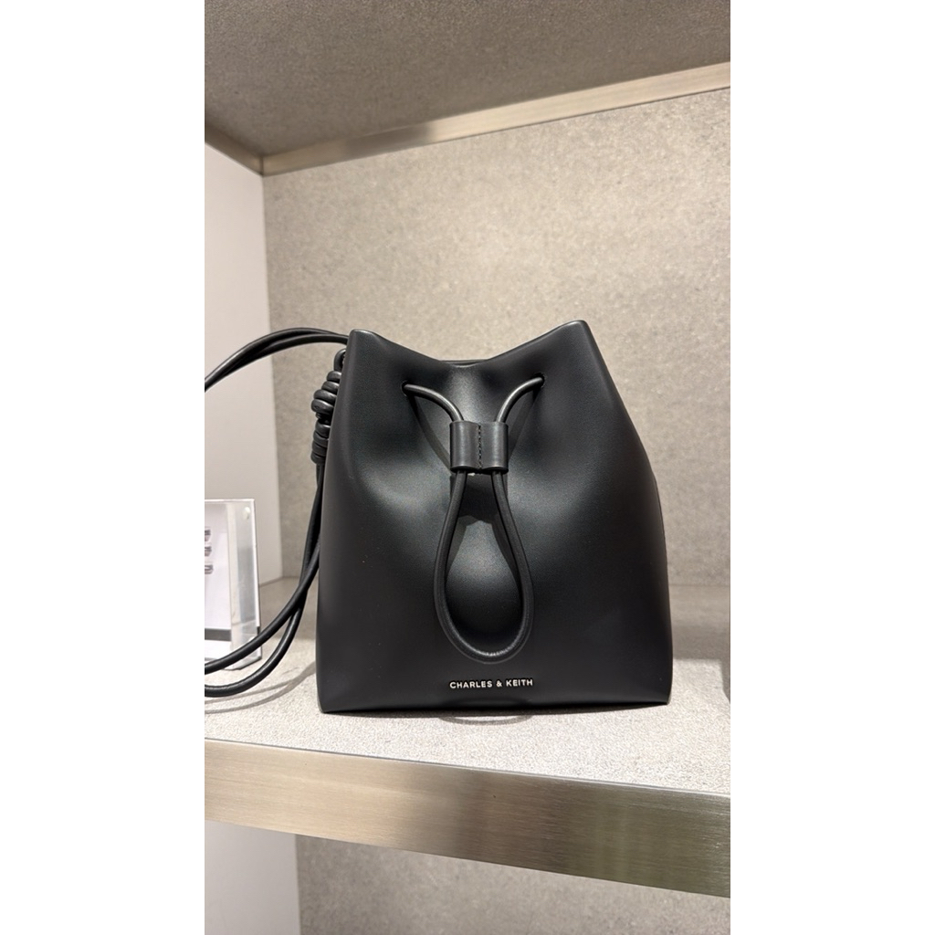 Markdown Sale Tas Tangan Charles And Keith Original Outlet