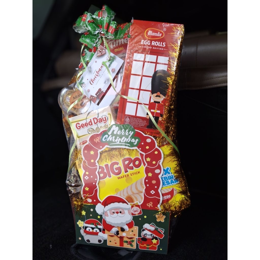 PARCEL NATAL/ CHRISTMAS PARCEL/ PARCEL TAHUN BARU/ SNACK PARCEL/ HAMPERS MERRY CHRISTMAS