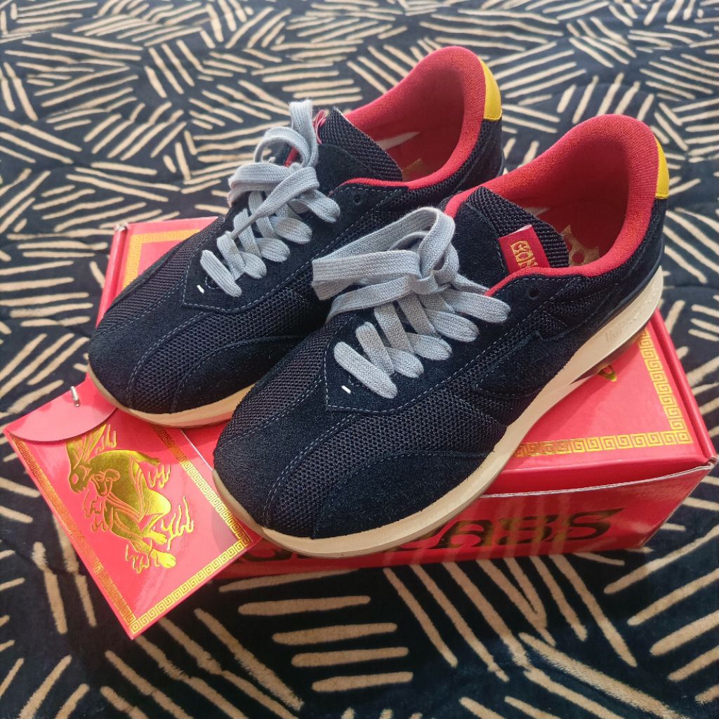 COMPASS X FXXKING RABBITS (size 41)