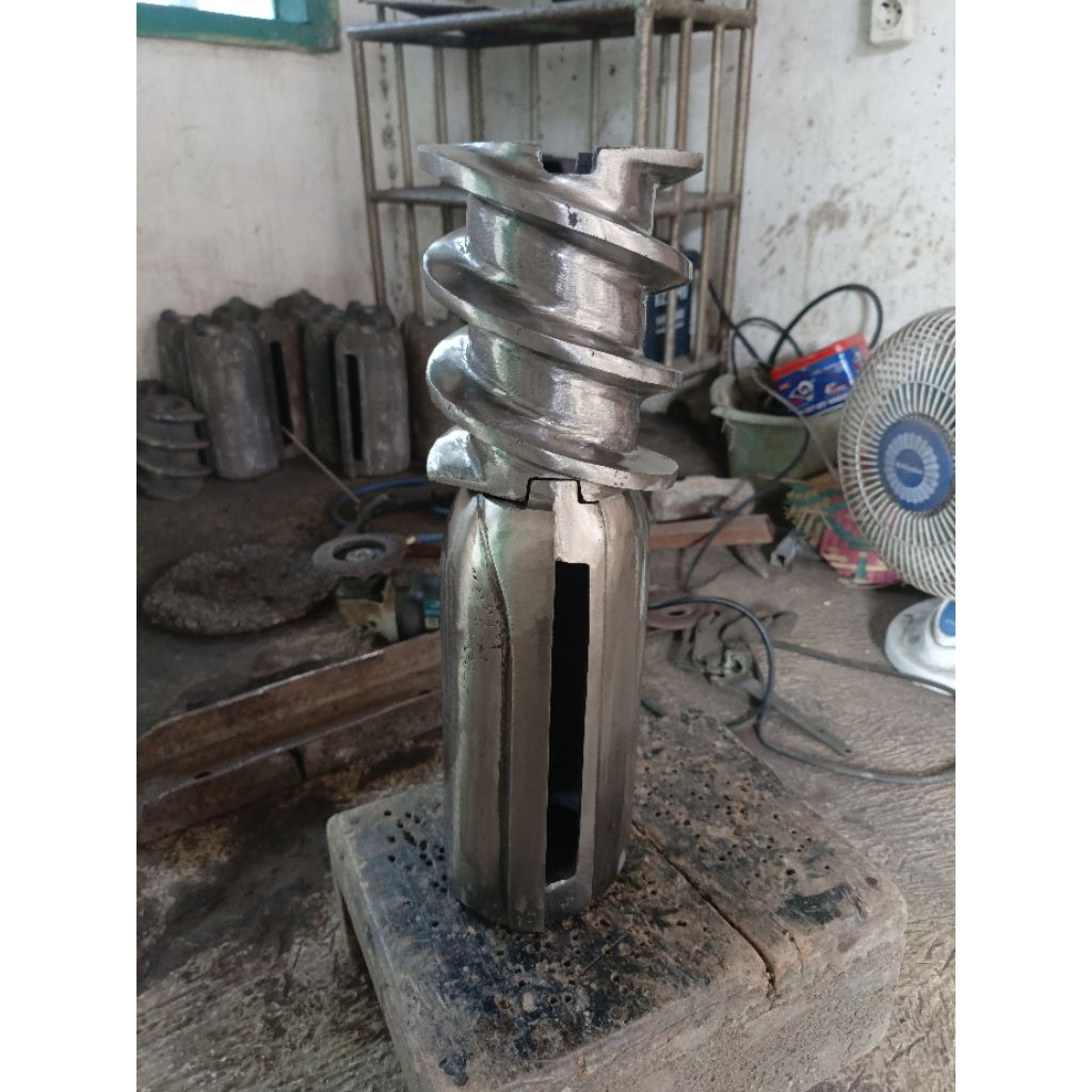 set milling+ulir n70 bahan mangan/baja cor