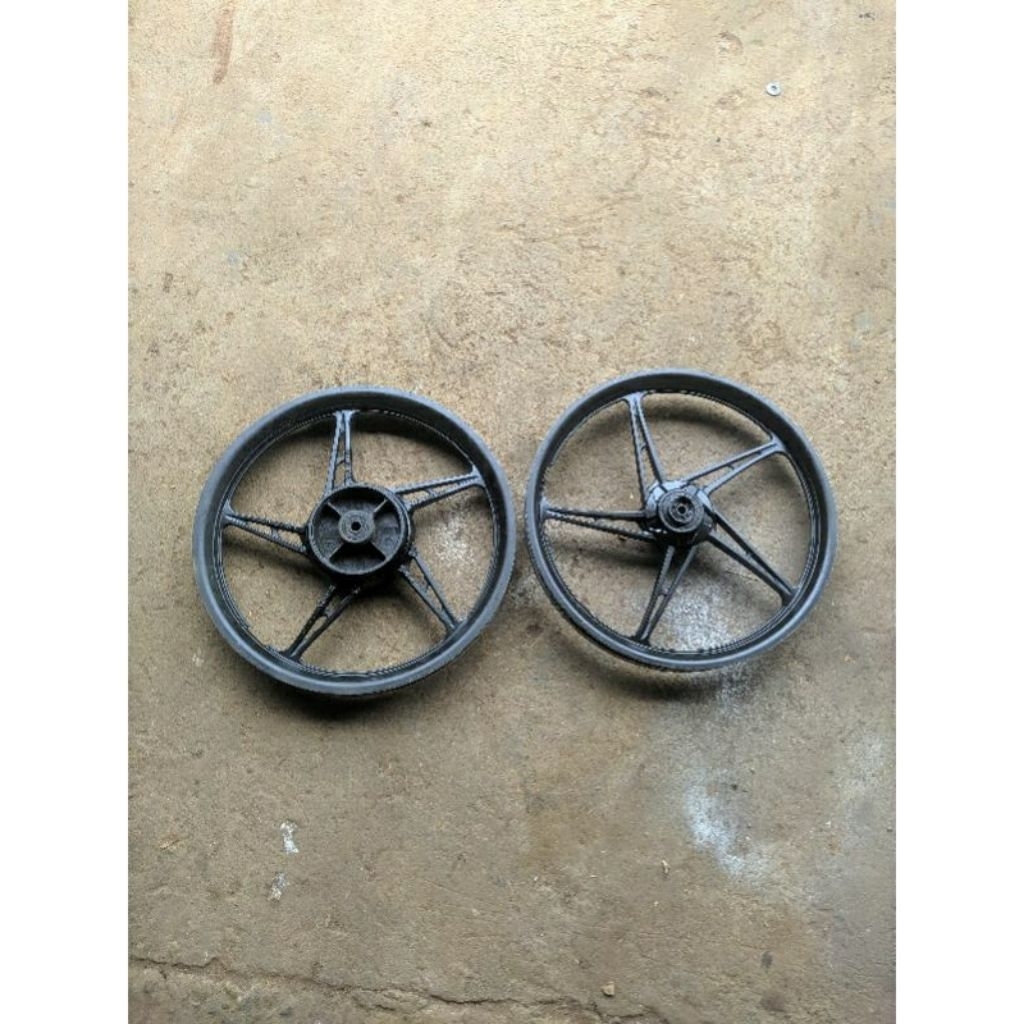 pelek velg depan belakang motor Yamaha Jupiter MX lama original copotan