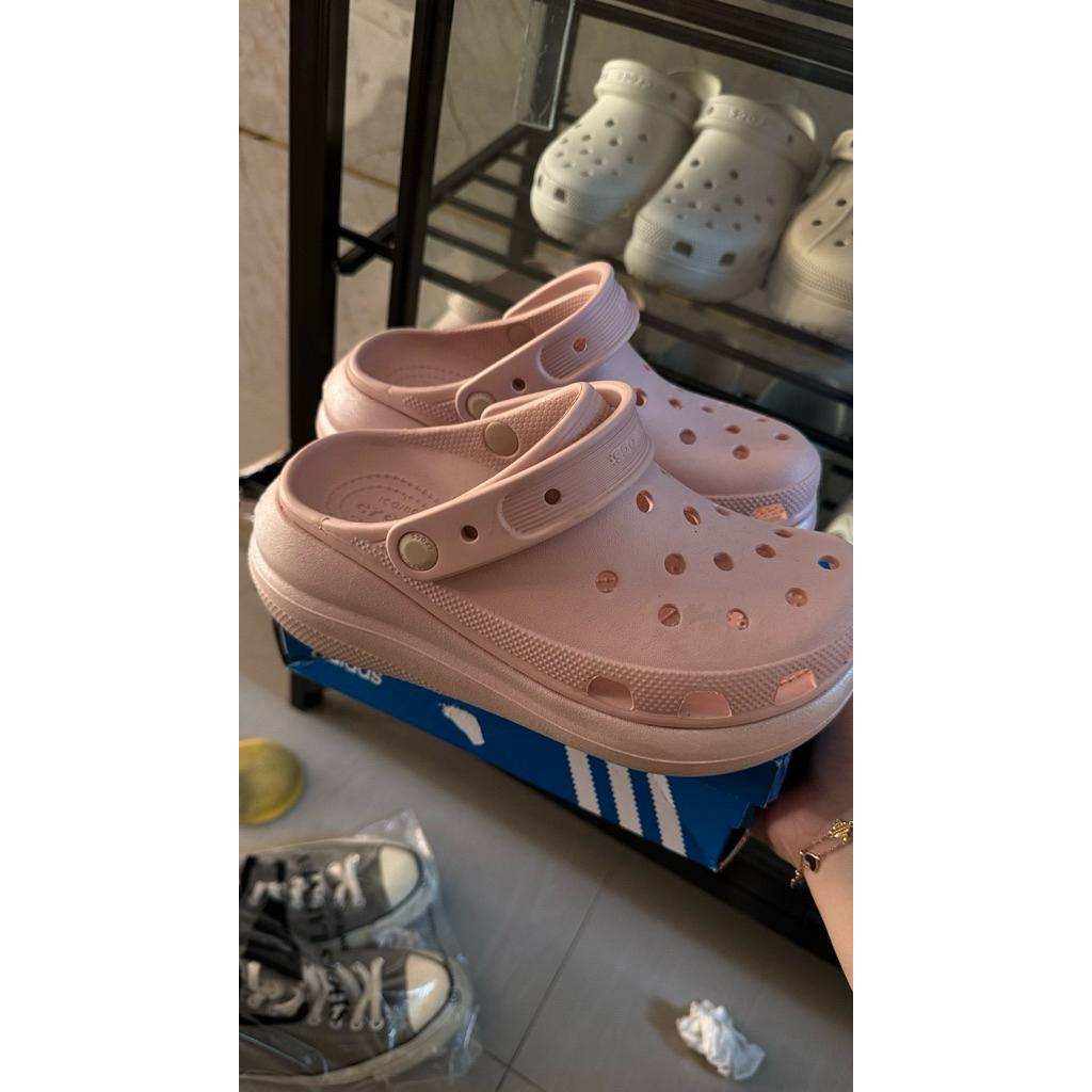 crocs ori, samba kids (blm prnh di dipake), ck flat sandals preloved bekas pemakaian pribadi semua M