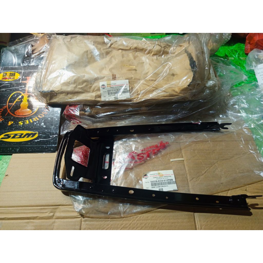 List Besi Body Belakang GL Pro Max Original Astra Internasional 50318-KC6-910FMB Hitam