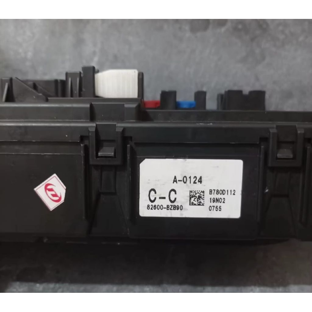 Box Skring Fuse BCM Sigra Calya  82600-BZB90 Original Barang New(Baru)