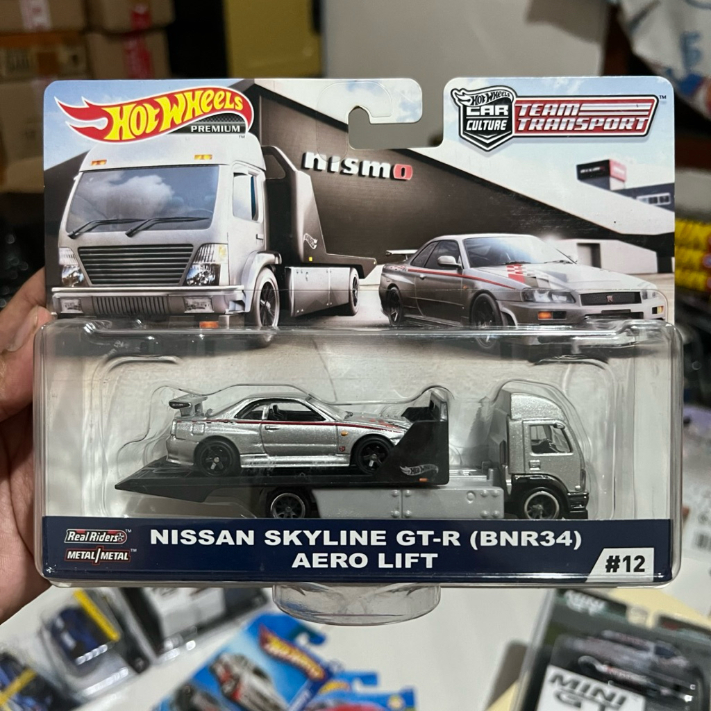 Hot Wheels Team Transport Nissan Skyline GT-R (BNR34) Aero Lift #12