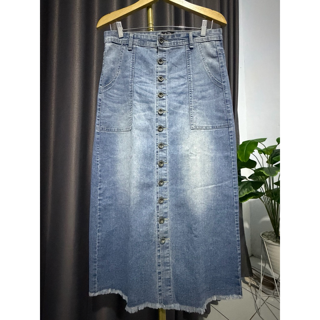 Preloved Rok Jeans Wanita | Rok Jeans Panjang Wanita | Rok Jeans Modern Wanita