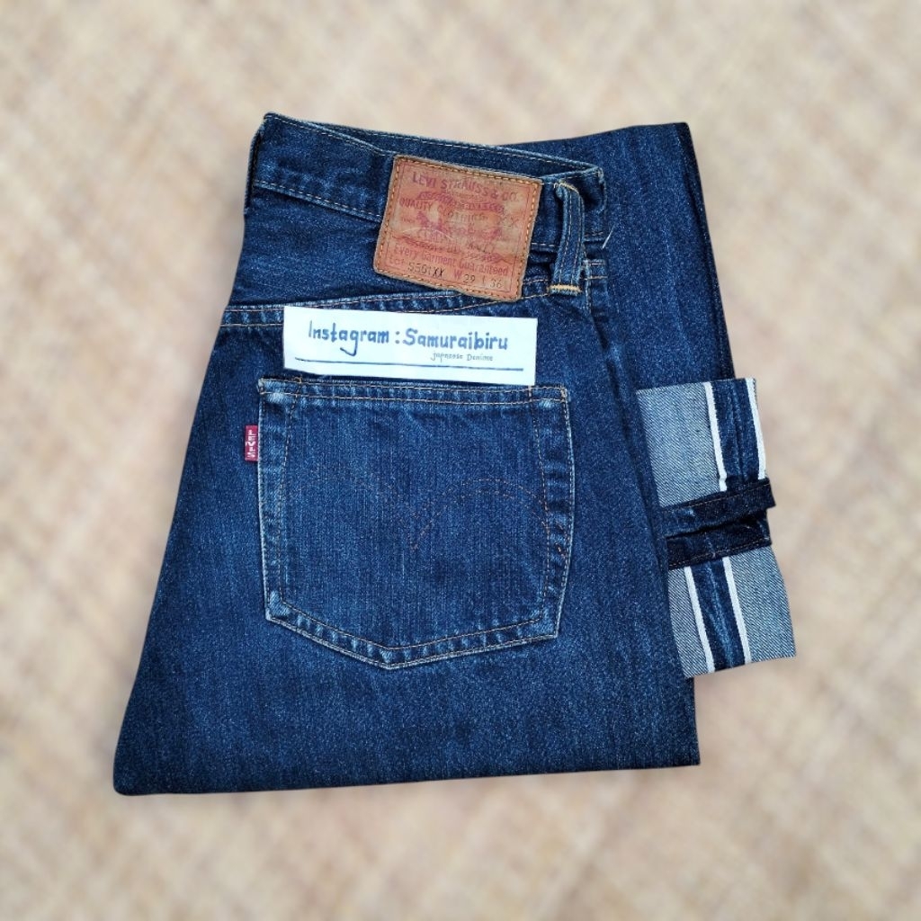 Levis selvedge 501XX usa not Levis 501 70s button 6 selvedge / Levis 70s button 6 /Levis button 6 /L