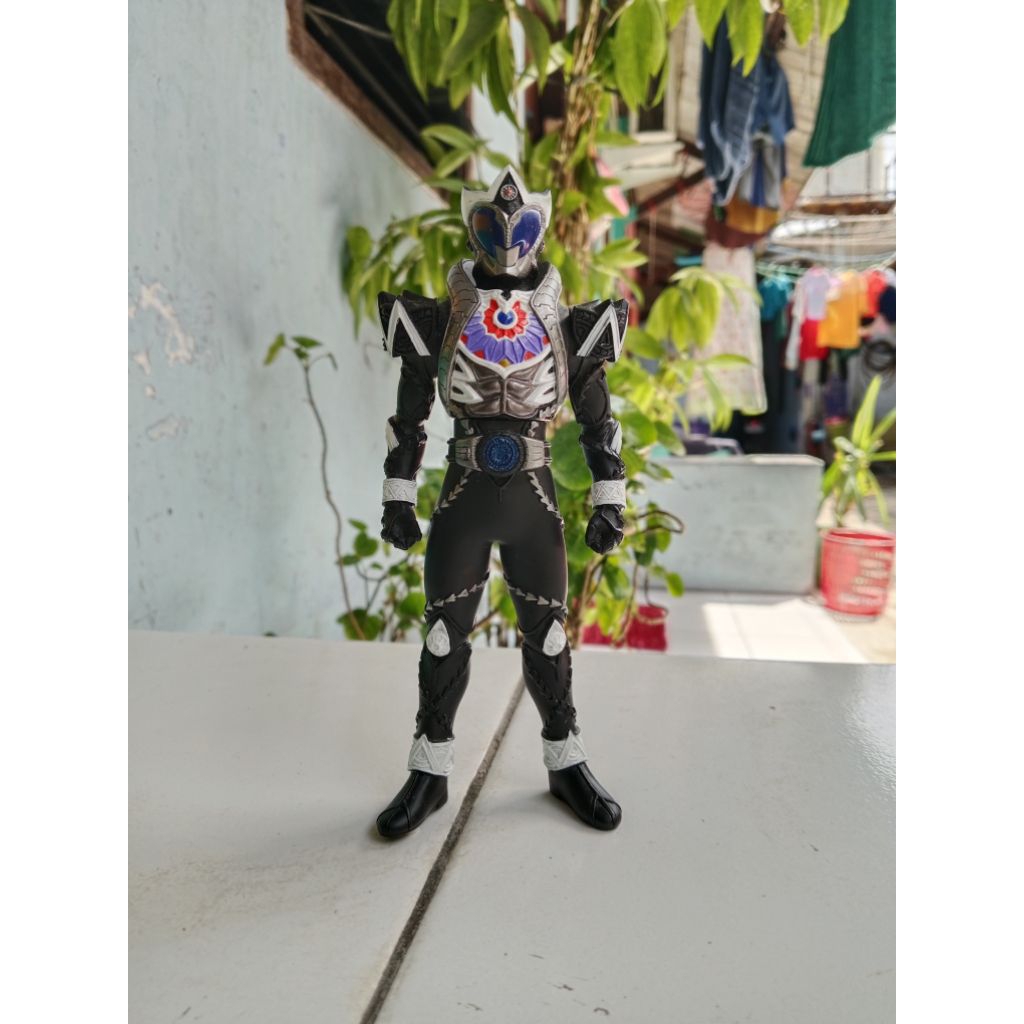 rhs kamen rider kiva saga tinggi -+17cm ori bandai