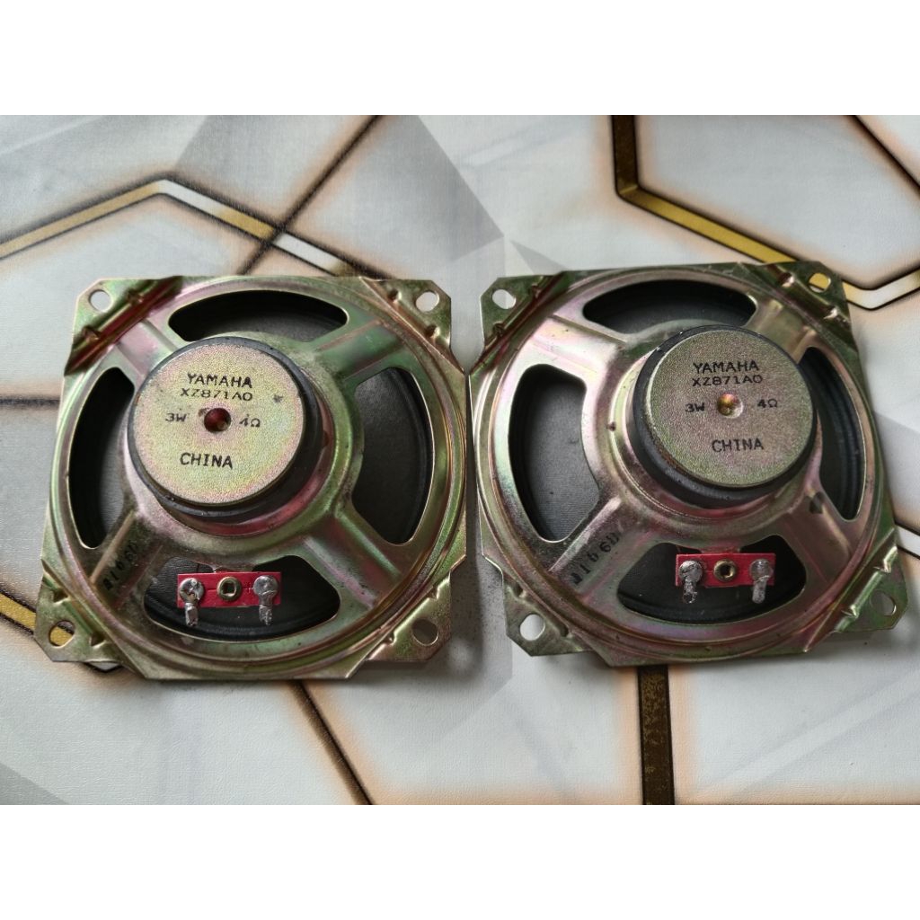 1 Pasang Speaker Keyboard Yamaha PSR-E Bekas copotan Kondisi Normal