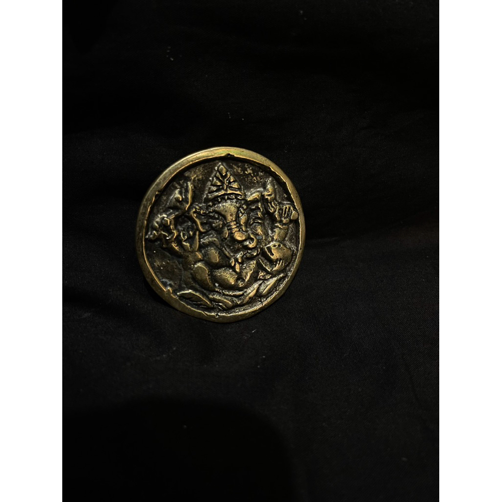 pajangan koin majapahit warna kuning