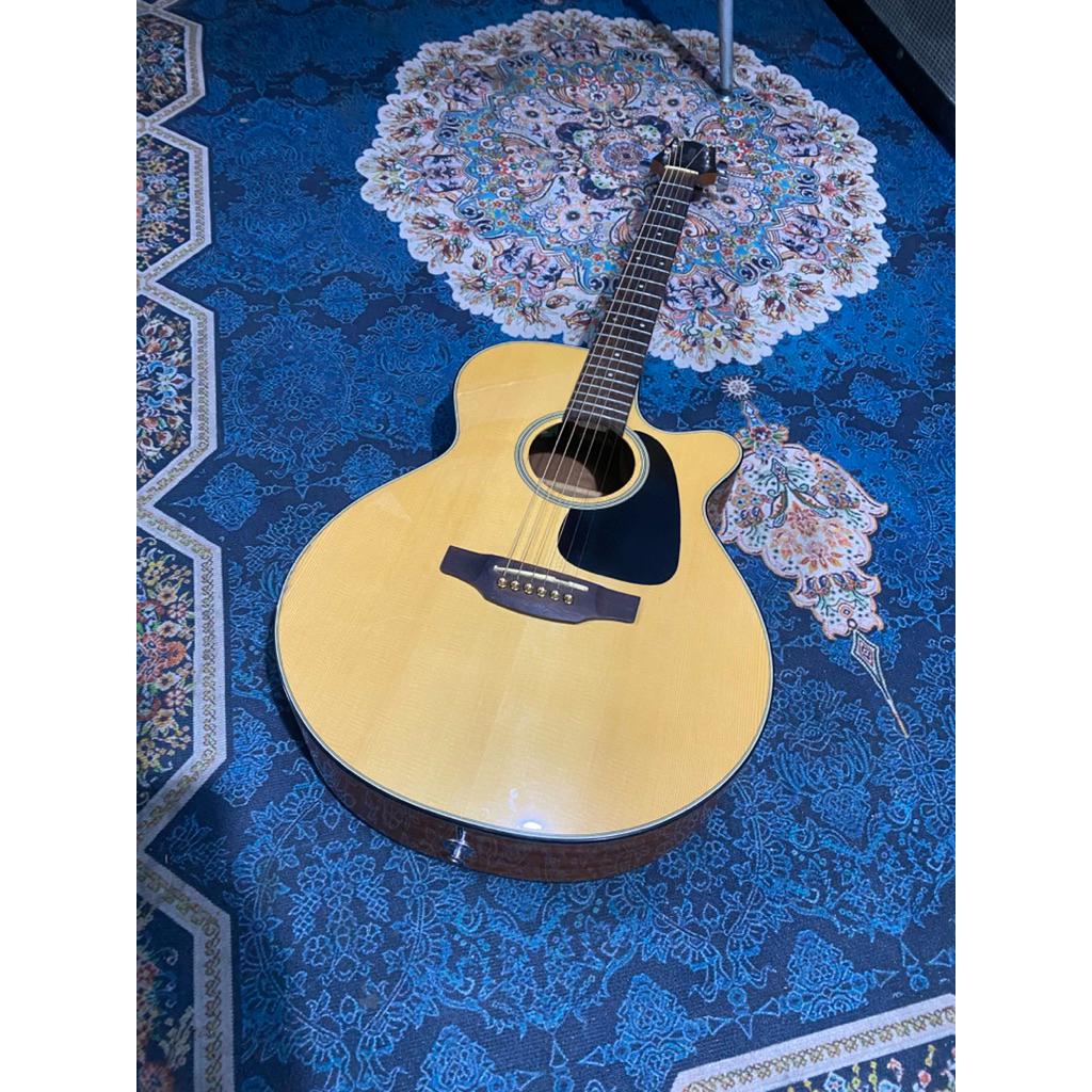 Acoustic Elektrik Gitar Takamine ED2FC