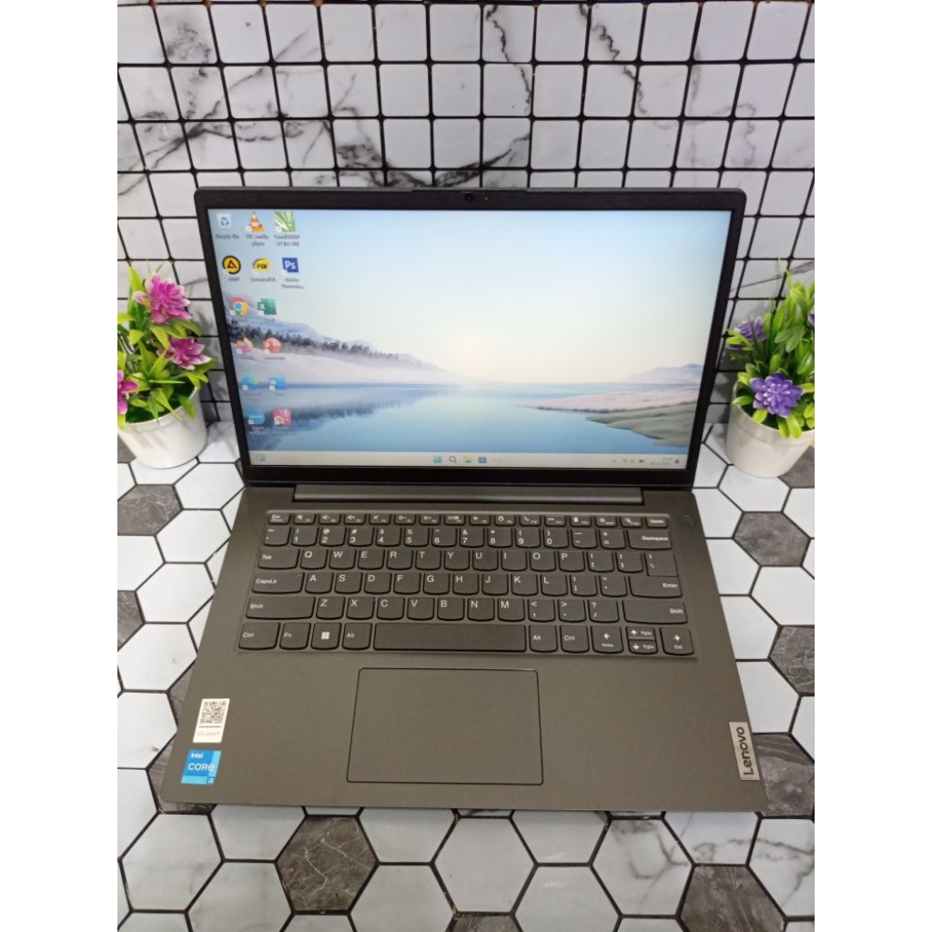 Laptop Lenovo V14 G3 IAP Intel Core i3 - 1215U RAM 4GB NVME 256GB