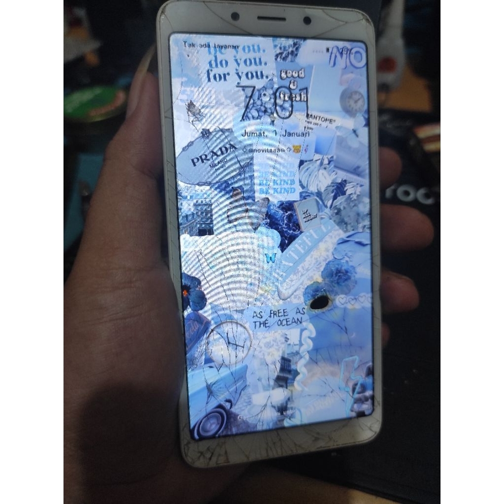 Redmi 6A hidup (minus batre) mesin segel(oria semua)