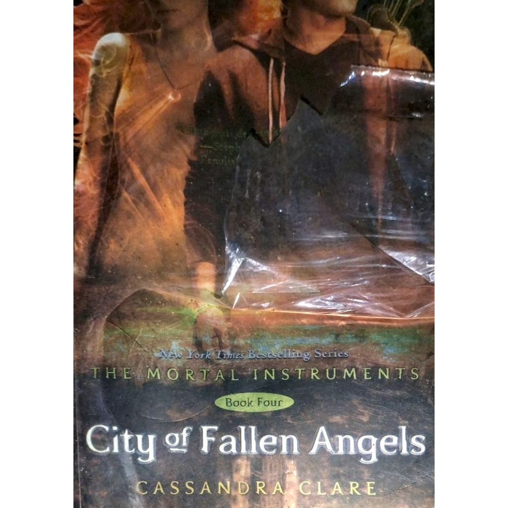 CITY OF FALLEN ANGELS ( CASSANDRA CLARE ) - Book Four